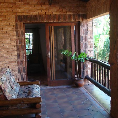 Oppi Rotse Guesthouse Saint Lucia Estuary Exteriör bild